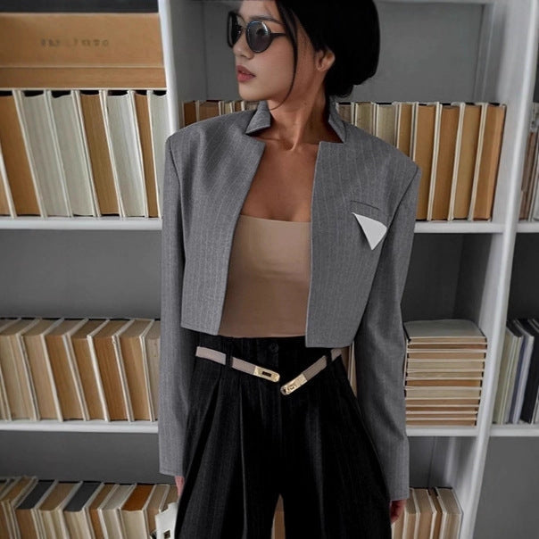 Korte blazer met moderne revers - Frida