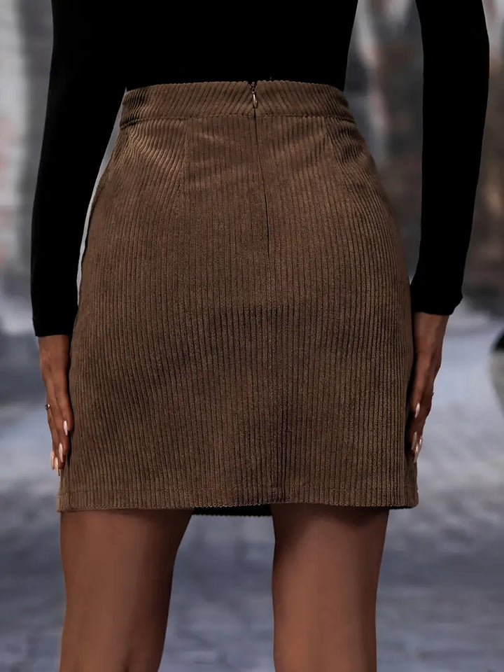 Zachte corduroy rok voor dames, perfect voor een casual en verfijnde look, ideaal in koudere seizoenen