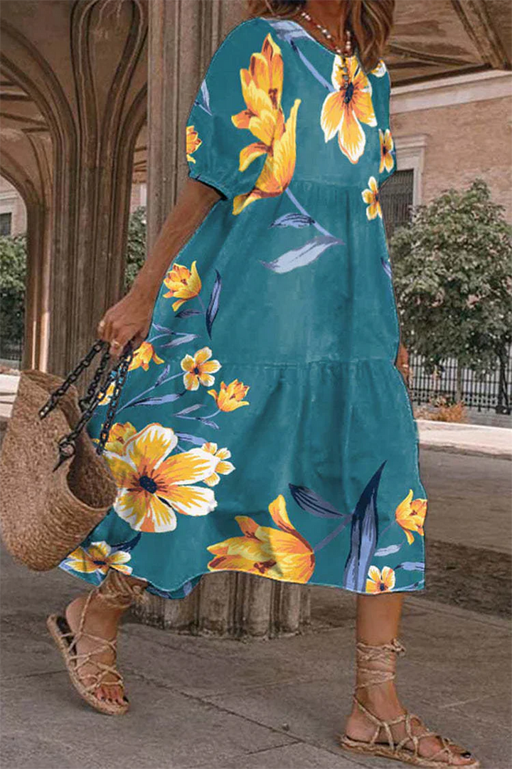 Jurk met fladderende rok ideaal voor een vrouwelijke en romantische look