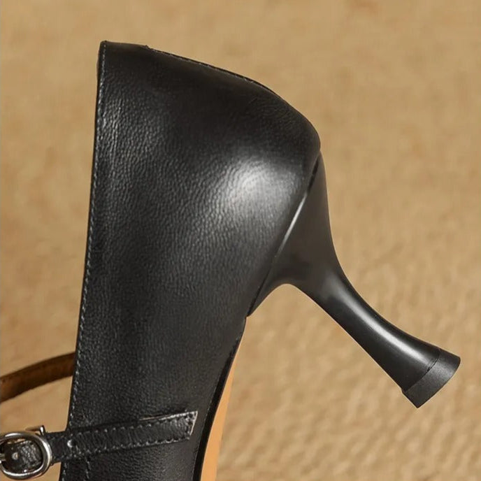 Elegante dameshakken met T-balk en gladde afwerking - Celestine