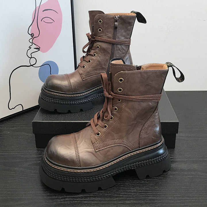 Korte dameslaarzen met stevige zool en zijrits - Elviora