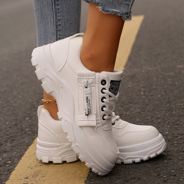 Damesschoenen in urban stijl met dikke zool en zijsluiting - Camila