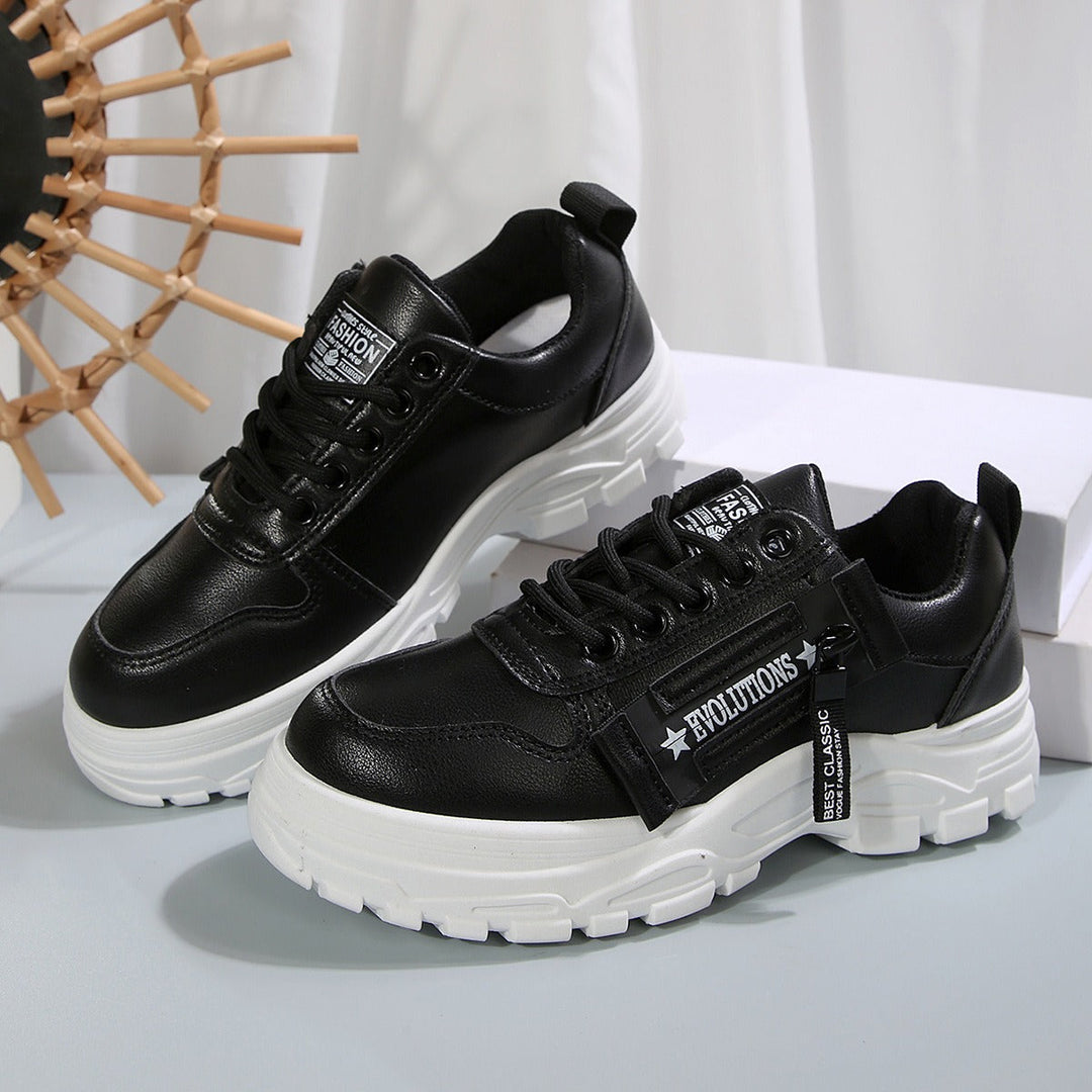 Damesschoenen in urban stijl met dikke zool en zijsluiting - Camila