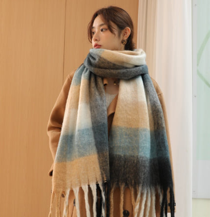 Wijde, pluchen damessjaal - Linnea