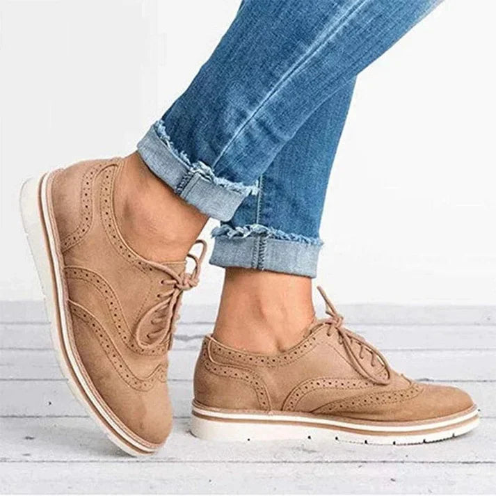 Elegante leren veterschoenen - Alisa