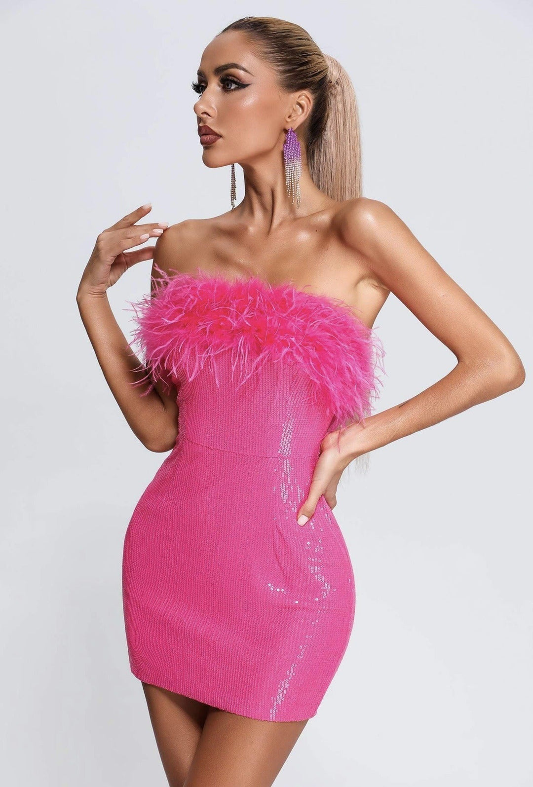Korte jurk met strapless halslijn en pailletten - Dafne