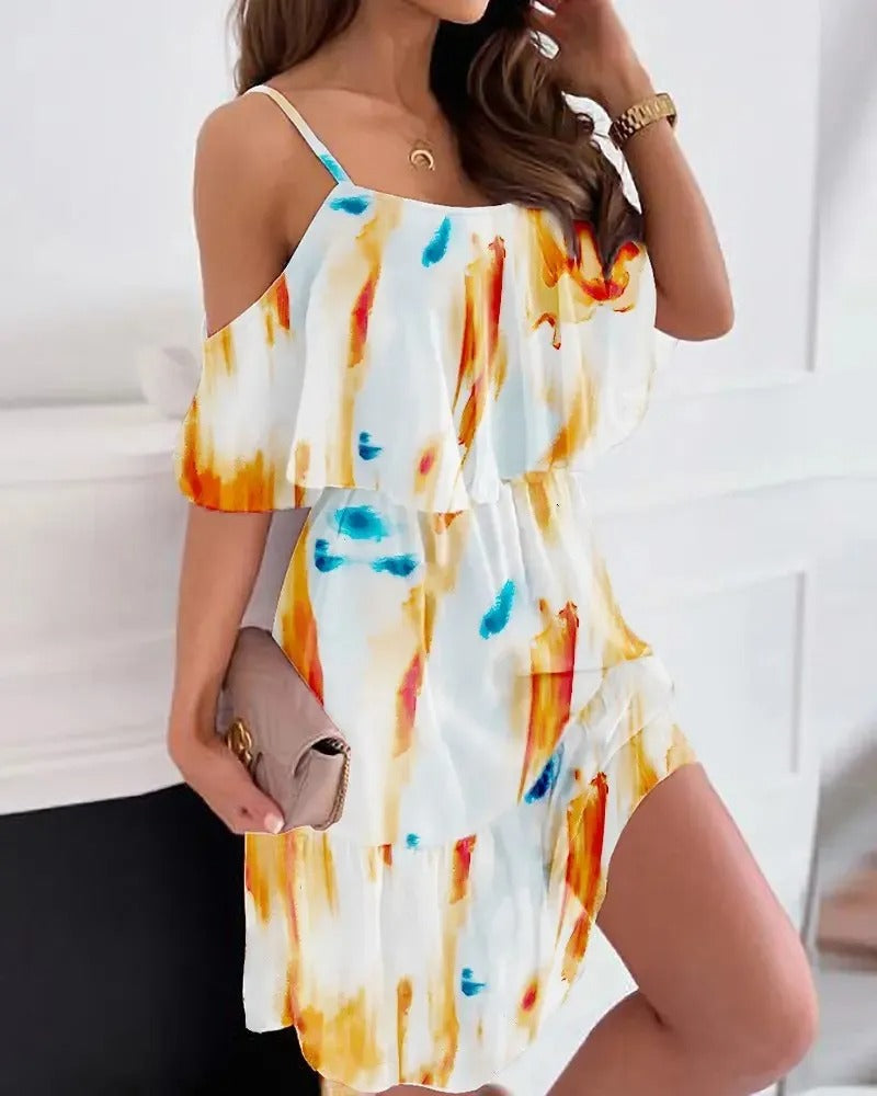Korte chiffon jurk met bloemen, ruches en blote schouders - Emilia