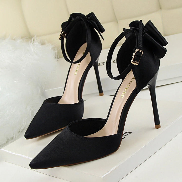 Damesschoenen met lakleren hak en metallic detail - Adriana