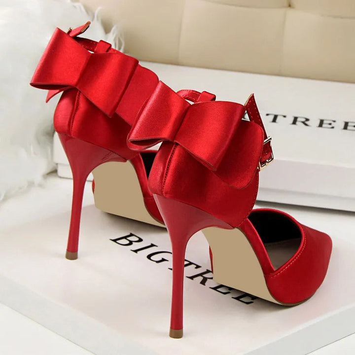 Damesschoenen met lakleren hak en metallic detail - Adriana