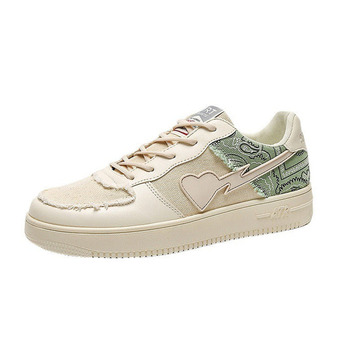 Damesschoenen met paisleyprint en hartdetail - Lía