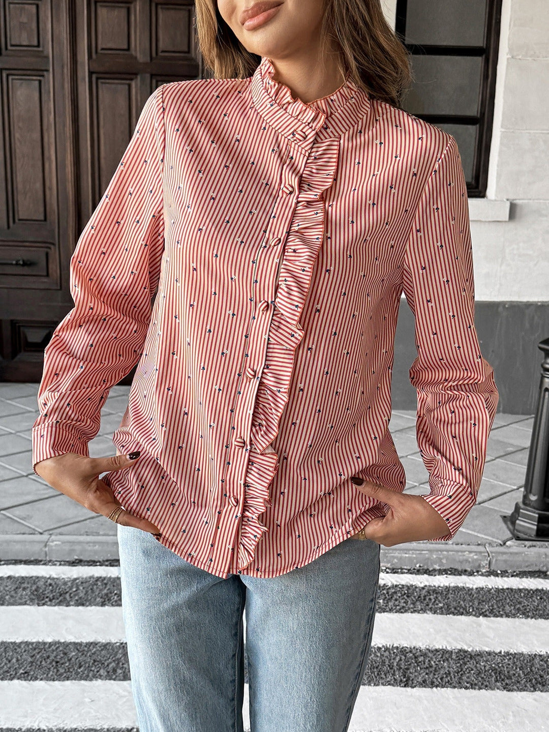 Damesblouse met lange mouwen, ruches en hoge hals - Lorena