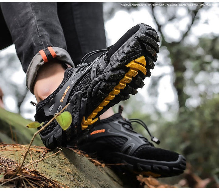 Trekking herenschoenen zwart mesh antislip zool - Altus