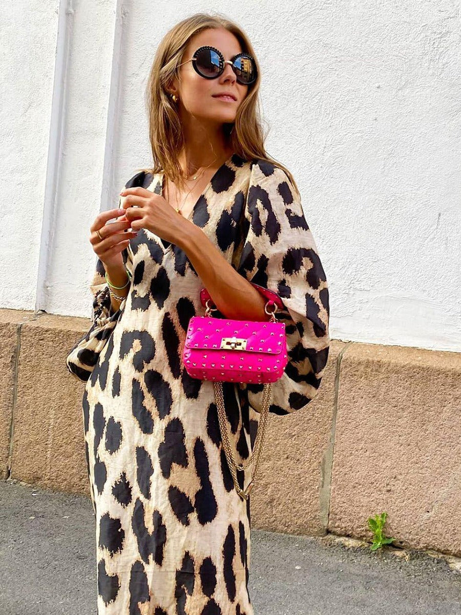 Dames midi-jurk met pofmouwen met dierenprint - Renata