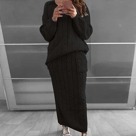 Winterset bestaande uit gebreide trui en rok, warm en comfortabel, ideaal voor een knusse en modieuze look op koude dagen