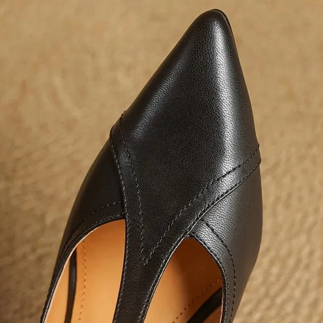 Elegante dameshakken met T-balk en gladde afwerking - Celestine