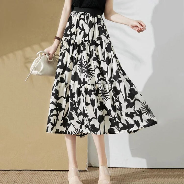Elegant ontworpen rok met print, perfect voor een chique en verfijnde look