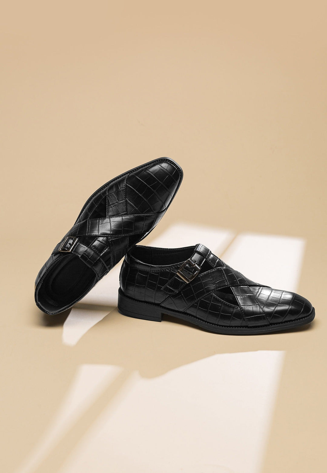Formele herenschoenen bruin leer opengewerkt ontwerp elegant - Ferrano