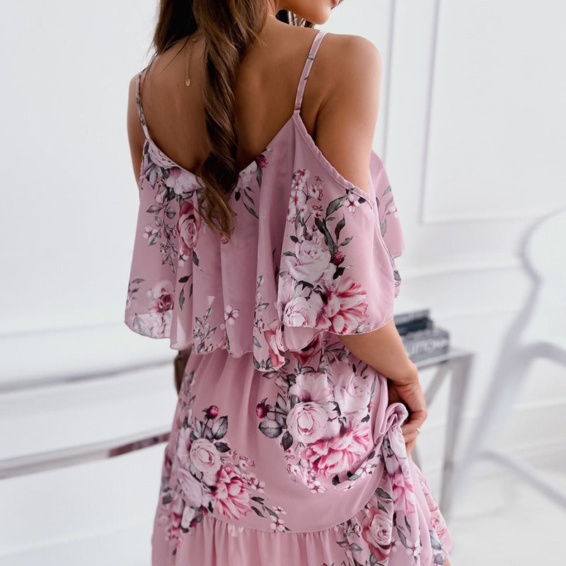 Korte chiffon jurk met bloemen, ruches en blote schouders - Emilia