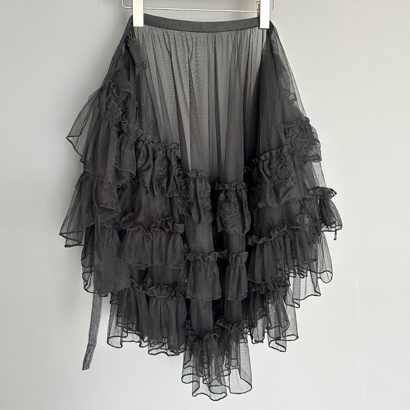 Elegante en romantische dubbellaagse rok met ruches van netkant, perfect voor een geraffineerde en vrouwelijke look