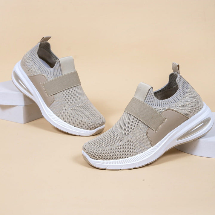 Ademende damesschoenen met slip-on stijl - Noelia