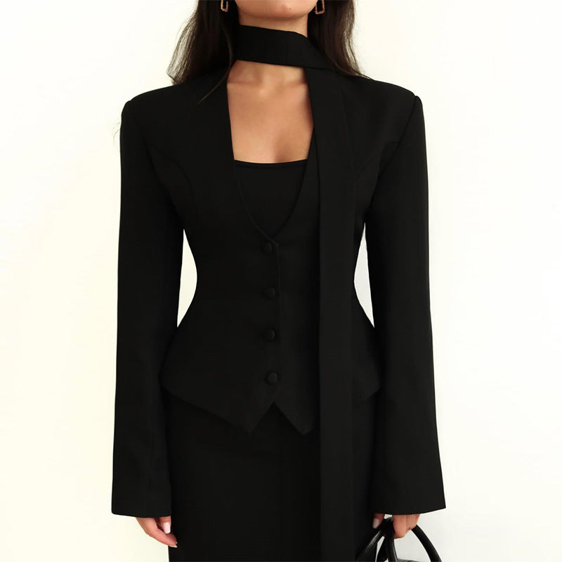 Blazer met V-hals en zakdoek - Miranda