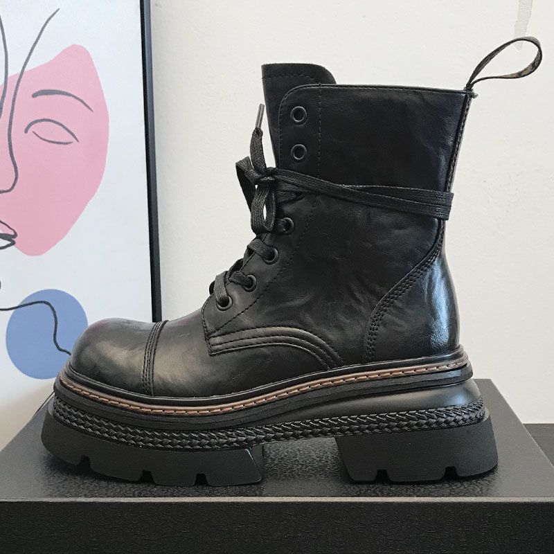 Korte dameslaarzen met stevige zool en zijrits - Elviora