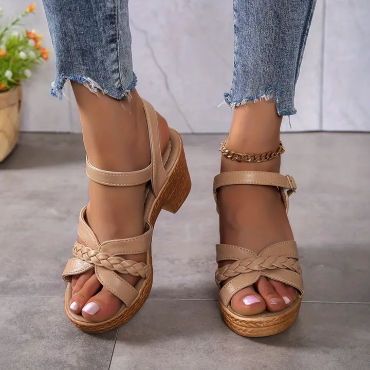 Lieke - De zomerse sandalen met gevlochten chunky hak