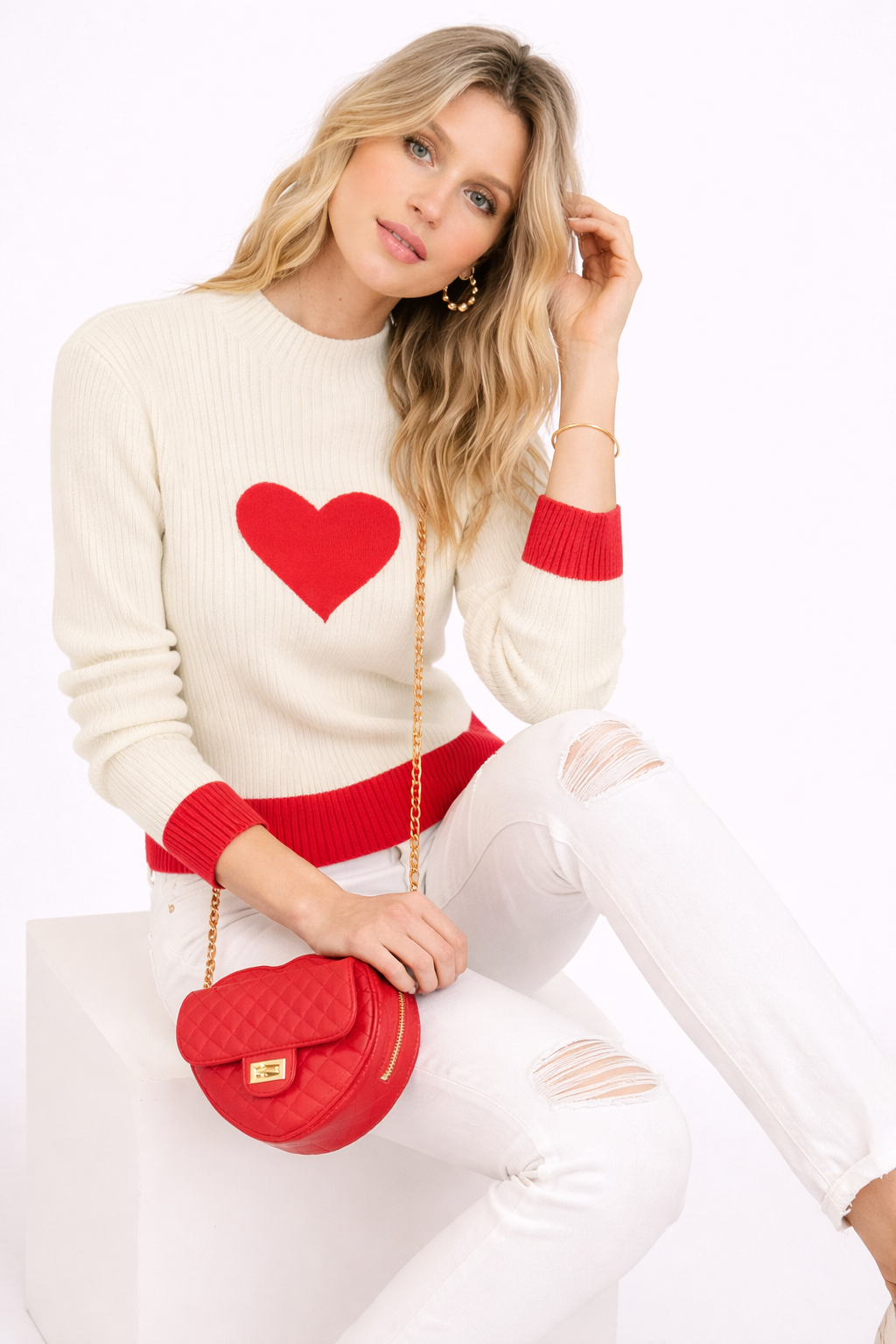 Gebreide trui met centraal hart voor dames - Liis