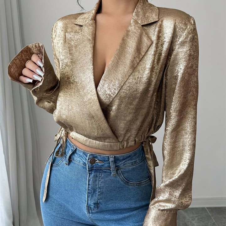 Damesblouse van glanzend satijn met overhemdkraag - Clara