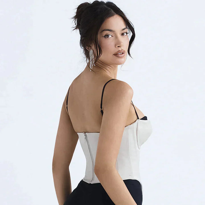 Sophia - Moderne bustier top met contrasterende biezen en spaghettibandjes