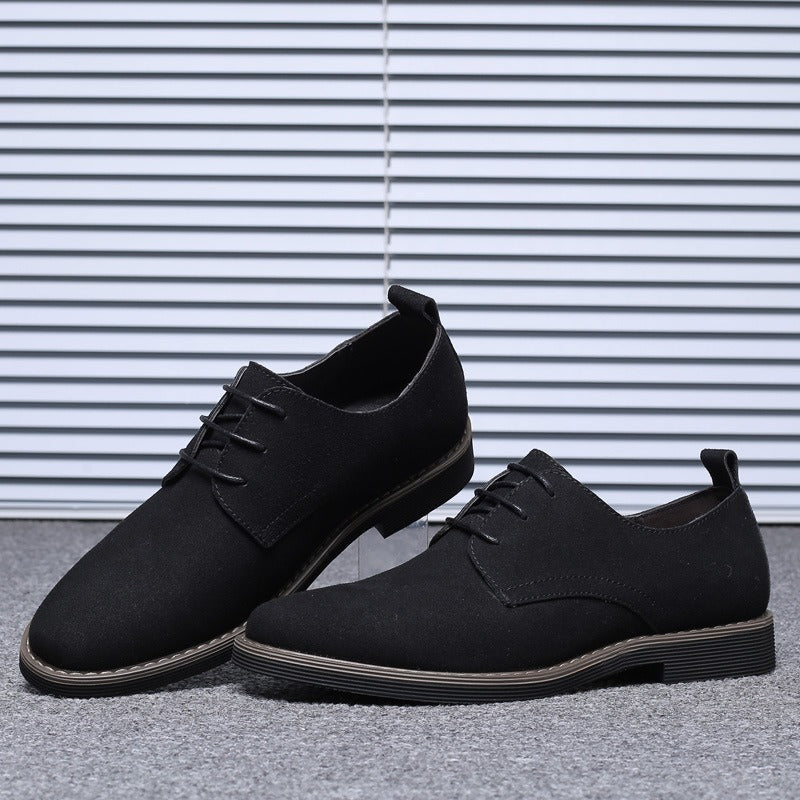 Herenschoenen van suède suède in klassieke Britse stijl - Hugo