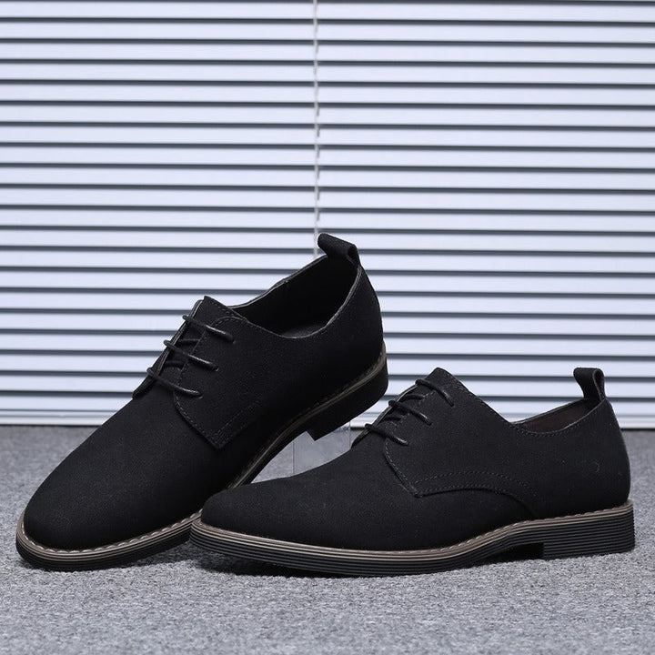 Herenschoenen van suède suède in klassieke Britse stijl - Hugo