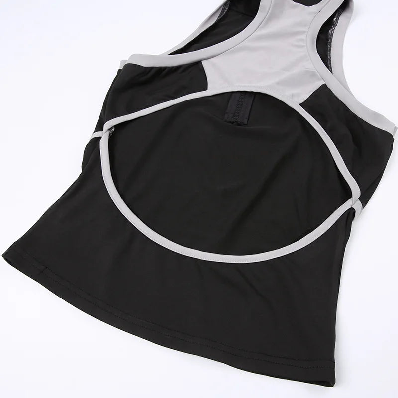 Zoe - Sportieve crop top met hoge kraag