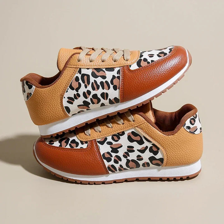 Sneaker met luipaardpanelen - Lana