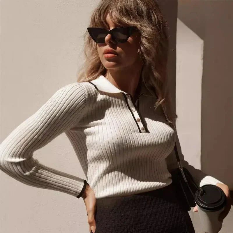 Fijn gebreide damestrui met klassieke kraag - Évanie