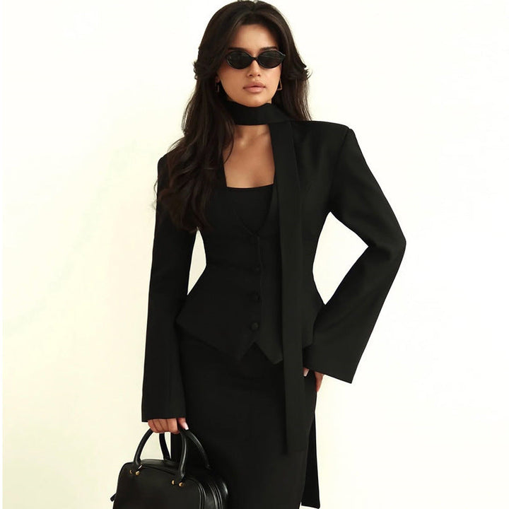 Blazer met V-hals en zakdoek - Miranda