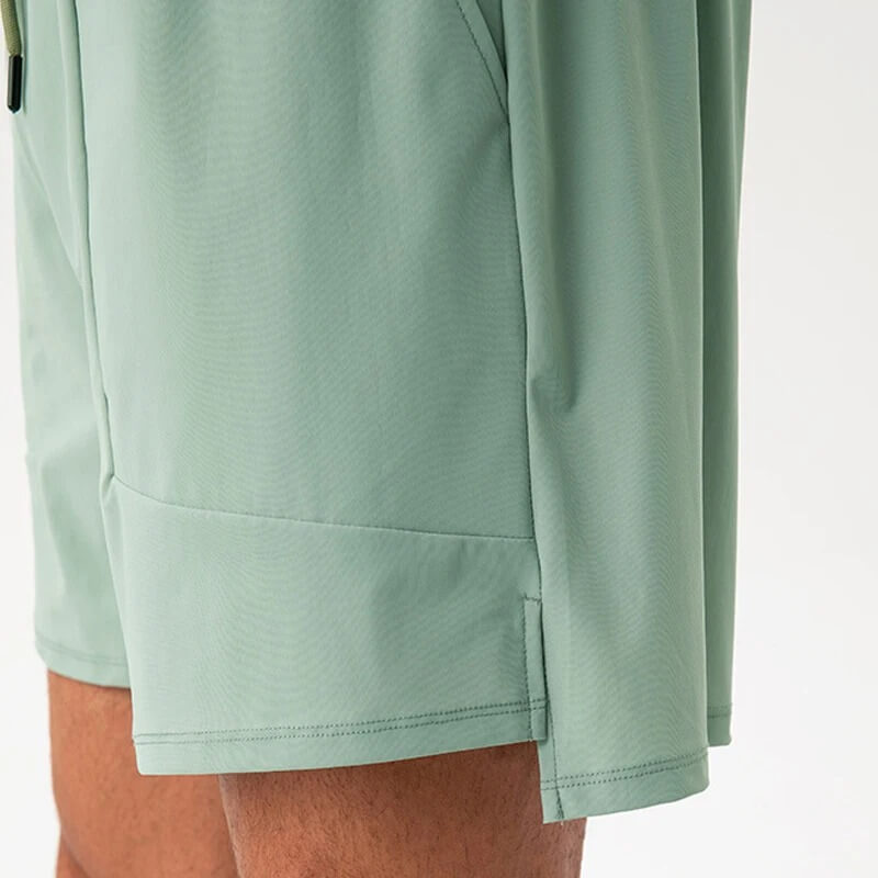 Moderne nylon herenshorts in verschillende kleuren