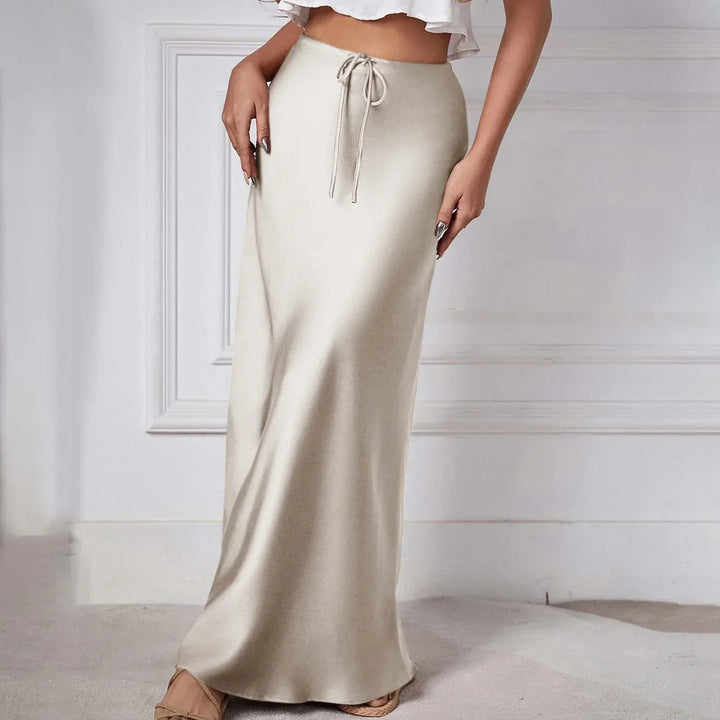 Satijnen rok met hoge taille en bandjes, elegant en trendy, perfect voor een geraffineerde en moderne look