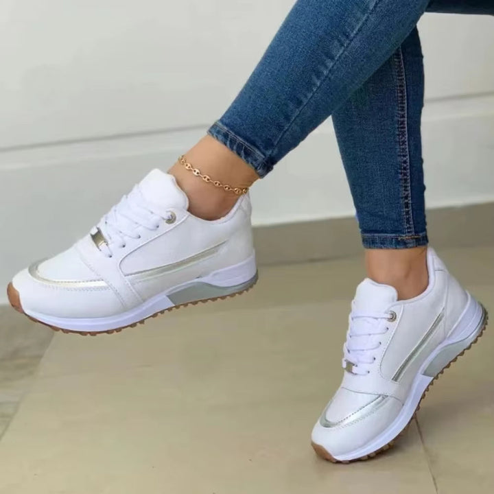 Damessneakers met metallic details in casual stijl - Julieta