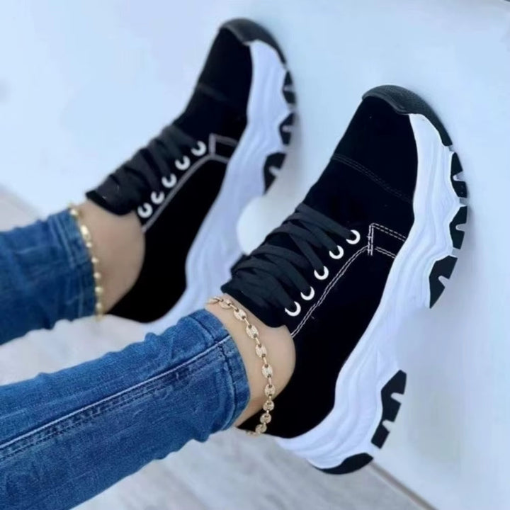 Trainers voor dames met dikke zolen en gekarteld ontwerp - Rebeca