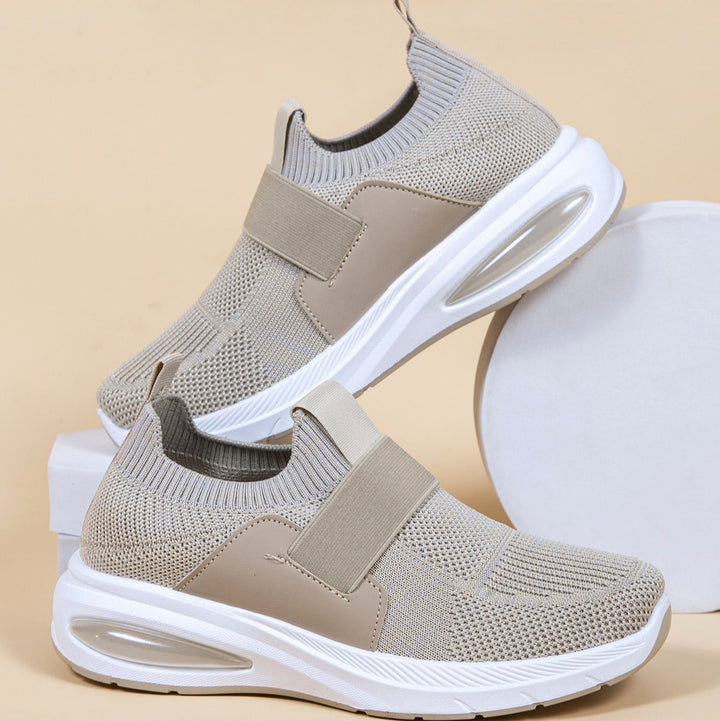Ademende damesschoenen met slip-on stijl - Noelia