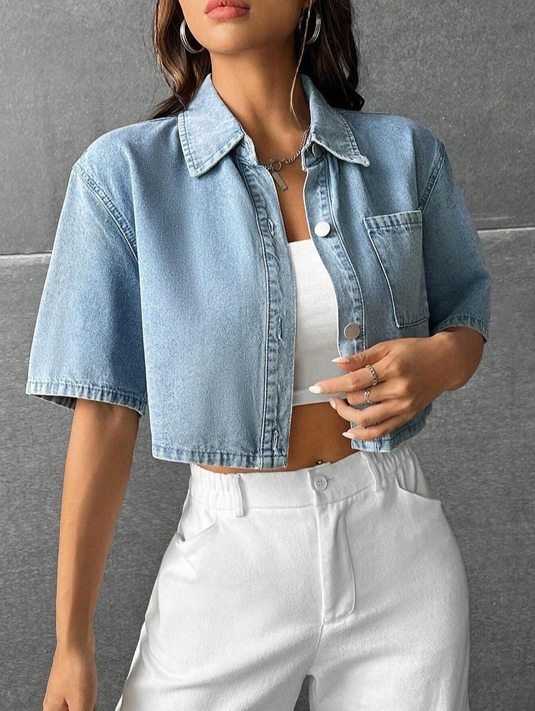 Nonchalant kort denim damesoverhemd met zakje voor - Emilia