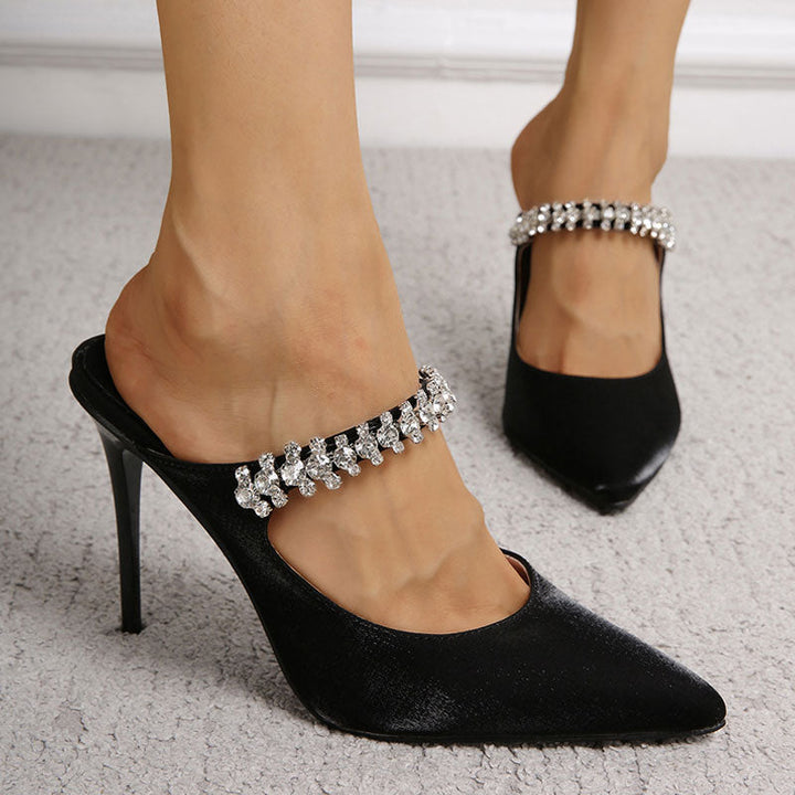 Harper - Elegante satijnen pumps