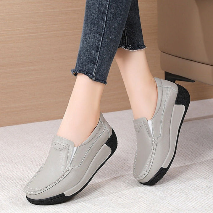 Damesschoenen in synthetisch leer met antislipzool in casual stijl - Angela