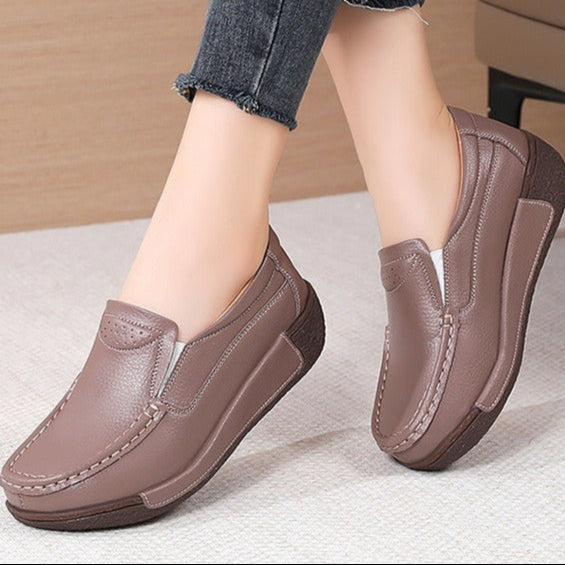 Damesschoenen in synthetisch leer met antislipzool in casual stijl - Angela