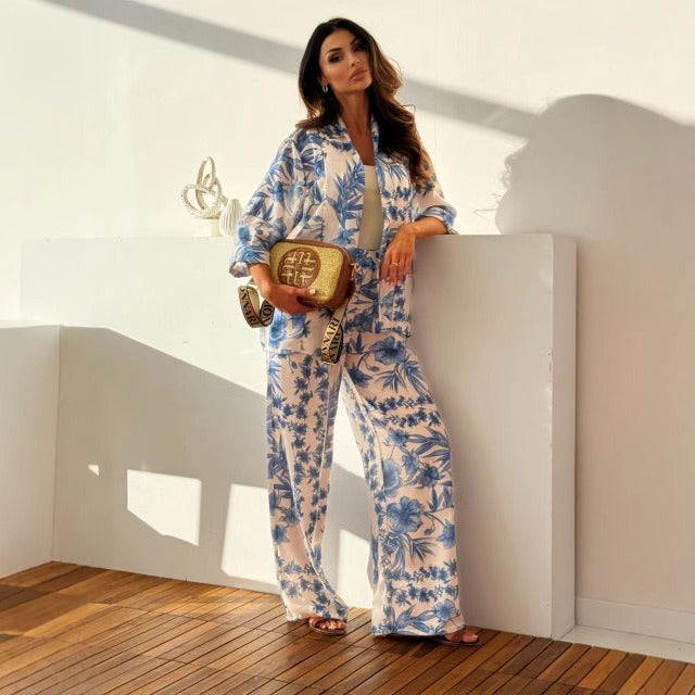 Damesset met rechte broek en shirt met bloemenprint - Fabienne