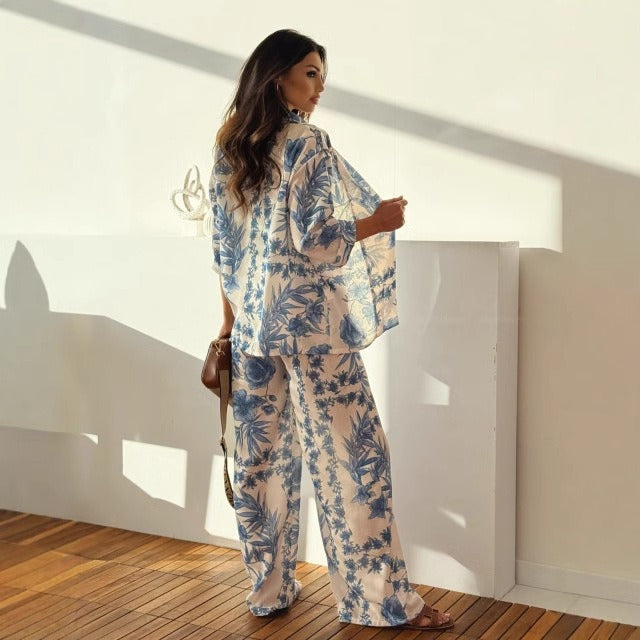 Damesset met rechte broek en shirt met bloemenprint - Fabienne