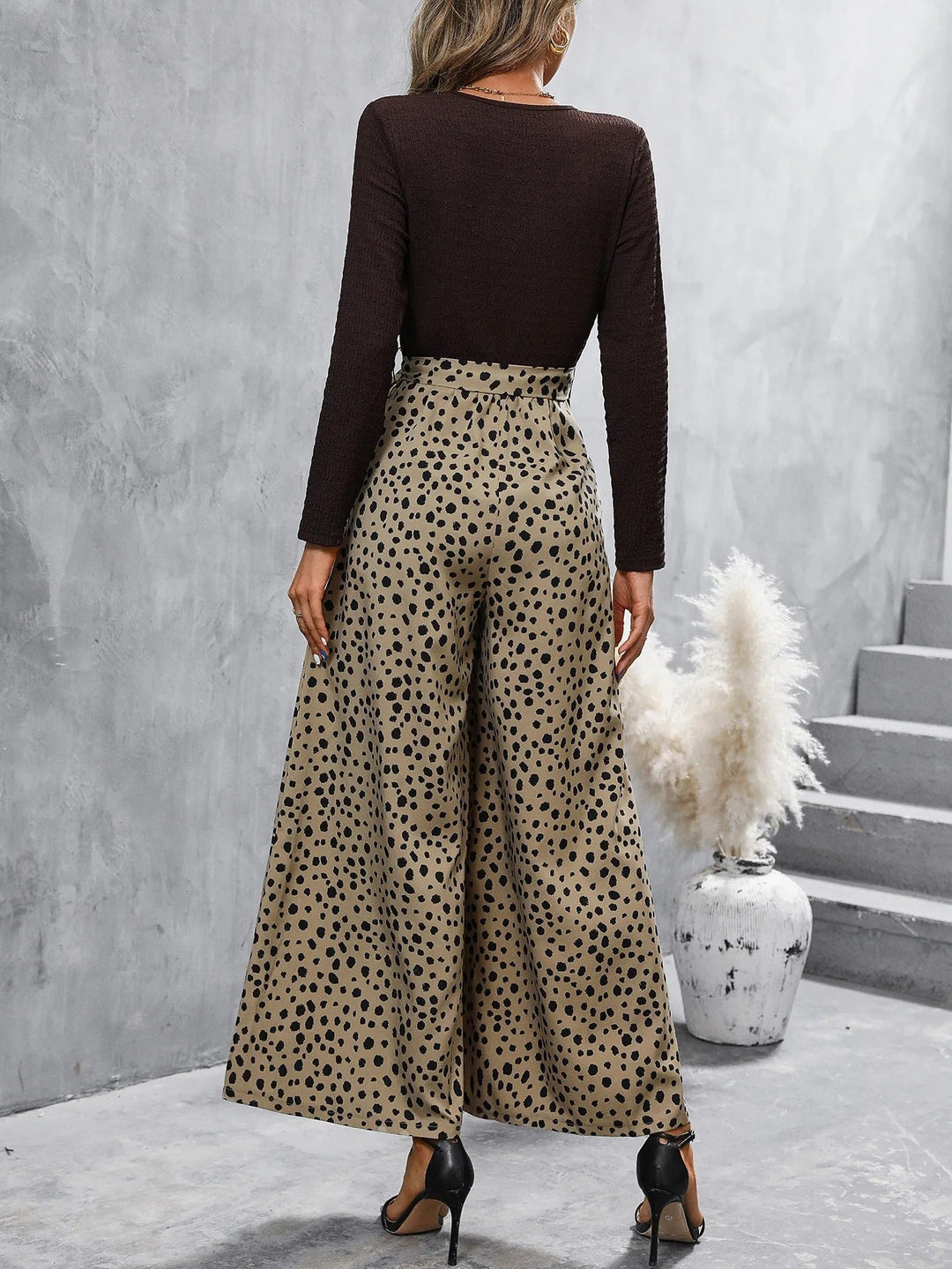 Damesjumpsuit met gekruiste halslijn en bedrukte palazzobroek - Pamela
