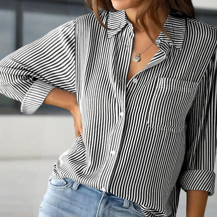 Gestreepte damesblouse met lange mouwen en knoopsluiting voor - Carla
