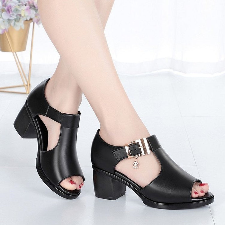 Sandalen met middenhak en decoratieve gesp - Elara